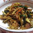 カリッと鶏皮と大根皮の甘辛きんぴら