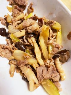 豚肉とセロリのオイスターソース炒め-レシピのメイン写真