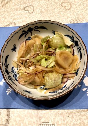 超簡単♪水餃子とオニオンレタスの副菜-レシピのメイン写真
