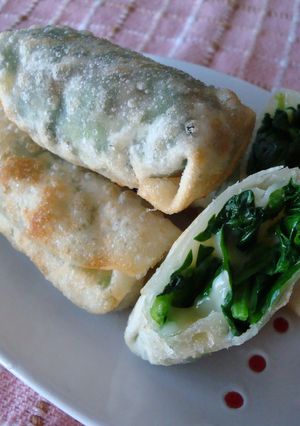 餃子の皮で春巻き風（ほうれん草チーズ）-レシピのメイン写真