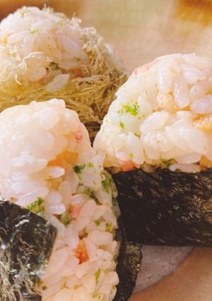 揚げ玉おにぎり（海苔&とろろ昆布）-レシピのメイン写真