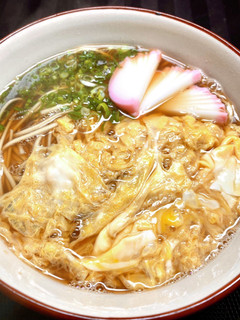 飾りかまぼこのせた、かき玉蕎麦-レシピのメイン写真