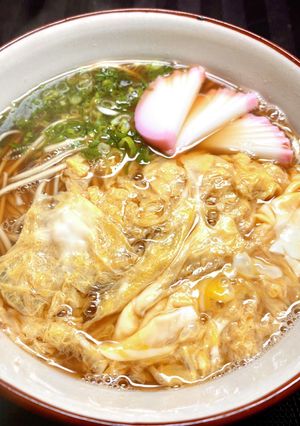 飾りかまぼこのせた、かき玉蕎麦-レシピのメイン写真