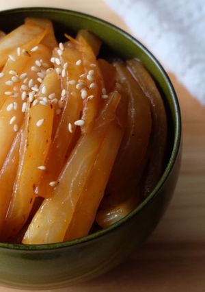 大量消費に！皮ごと大根のコチュジャン炒め-レシピのメイン写真