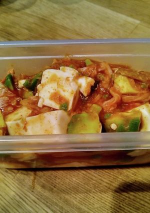 エコなアボカドと豆腐のキムチ和え-レシピのメイン写真