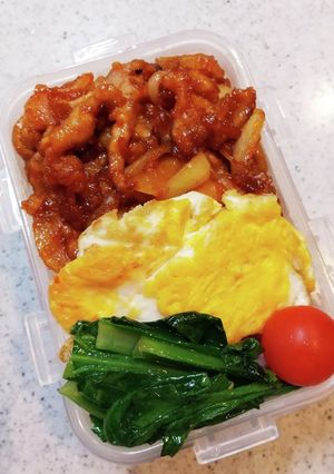 お弁当　ポークケチャップと小松菜の炒め物-レシピのメイン写真