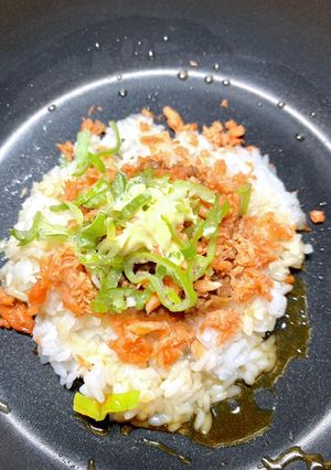 鮭フレークのフライパン焼き飯-レシピのメイン写真