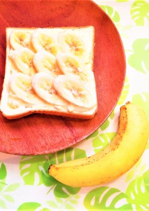 ☺朝ご飯に☆簡単♪マヨネーズバナナパン☺-レシピのメイン写真