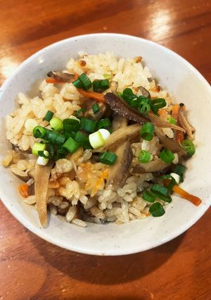 ごぼうと鶏モモの炊き込みご飯-レシピのメイン写真