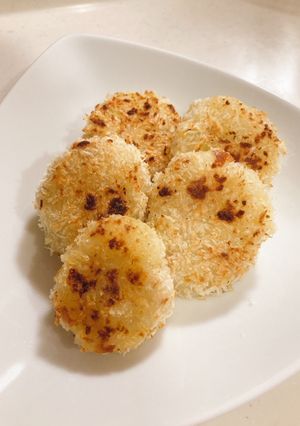 離乳食後期♡チーズインひとくちコロッケ-レシピのメイン写真