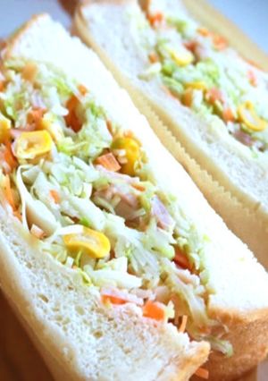 野菜がとれる！コールスローサンド-レシピのメイン写真