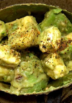 アボカドクリームチーズの麺つゆ七味和え☆-レシピのメイン写真