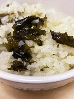 給食のわかめご飯-レシピのメイン写真
