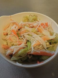 えのきとカニカマとレタスサラダ-レシピのメイン写真