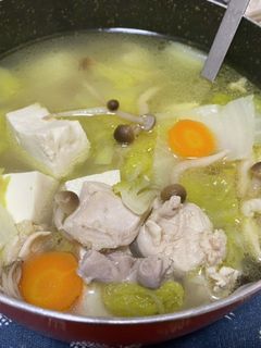 鶏ももが入った水炊き-レシピのメイン写真