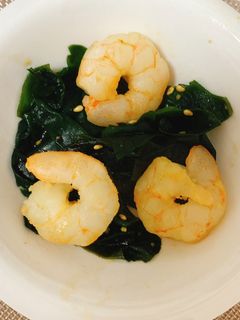 えびとわかめのめんつゆ炒め-レシピのメイン写真