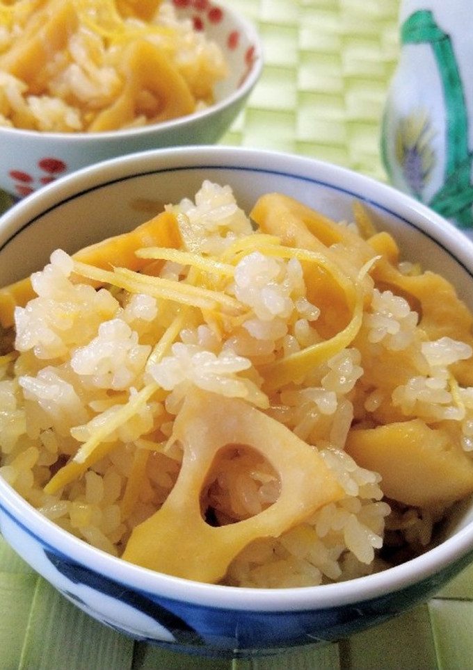 しゃきしゃき♪れんこんと生姜炊き込みご飯-レシピのメイン写真