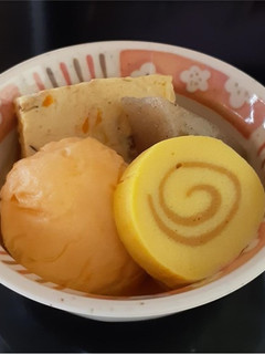 赤が目を引くおでん-レシピのメイン写真