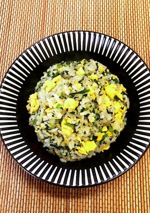 シンプルが美味しい!ほうれん草と卵の炒飯-レシピのメイン写真
