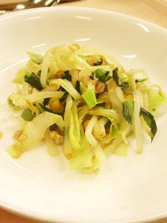 給食☆こまつなサラダ-レシピのメイン写真