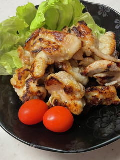 超簡単!鳥モモ肉の塩麹焼きの作り方。-レシピのメイン写真