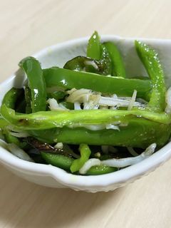 ピーマンとしらすのごま油炒め-レシピのメイン写真
