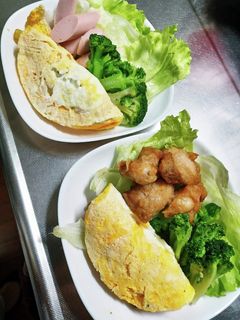 ひき肉と玉ねぎカレー風味のオムレツ。-レシピのメイン写真