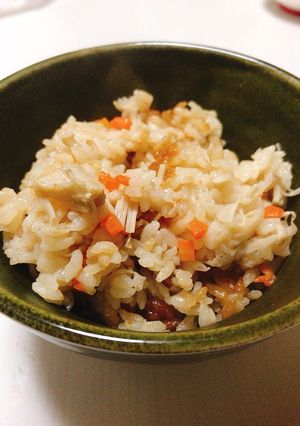 旨味たっぷり！えのきだけの炊き込みご飯-レシピのメイン写真