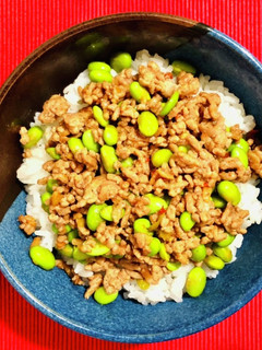 ピリ辛枝豆そぼろ丼-レシピのメイン写真