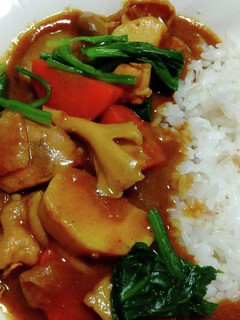 鶏肉と根菜ときのこのスパイスカレー-レシピのメイン写真