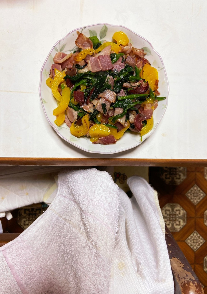 ほうれん草とベーコンの塩胡椒バター炒め-レシピのメイン写真