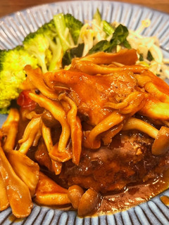 煮込みハンバーグきのこソース何食べ#25-レシピのメイン写真