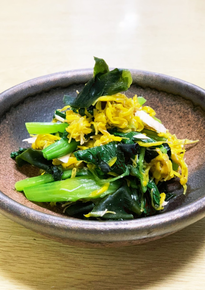 栄養満点！食用菊にツナと小松菜添えて♪-レシピのメイン写真