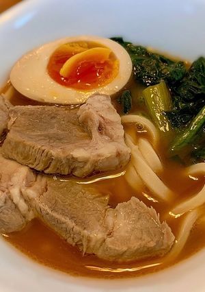 冷凍うどんでこってり豚骨醤油ラーメン風-レシピのメイン写真