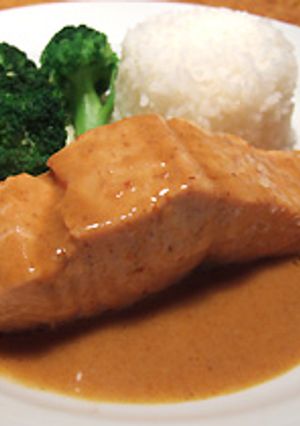 鮭のタイレッドカレーソース-レシピのメイン写真