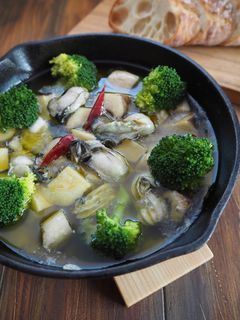 食卓がおしゃれに!牡蠣のアヒージョ-レシピのメイン写真
