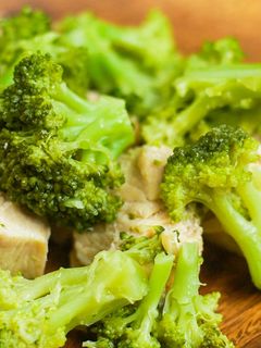 鶏むね肉とブロッコリーの蒸し煮-レシピのメイン写真