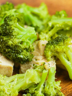 鶏むね肉とブロッコリーの蒸し煮-レシピのメイン写真