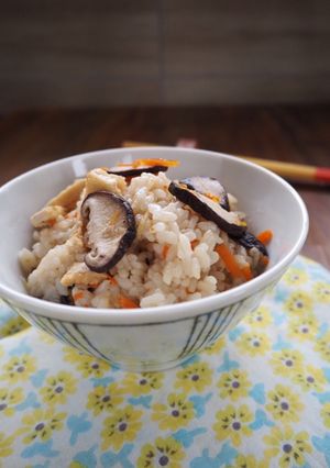 簡単で美味しい！しいたけの炊き込みご飯-レシピのメイン写真