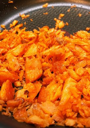 焼き鮭リメイク！パパッと鮭フレーク-レシピのメイン写真