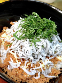 しらすと鮭フレークのどんぶり-レシピのメイン写真