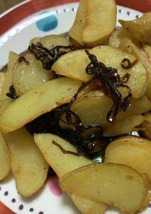 簡単おつまみ☆塩昆布バターポテトフライ-レシピのメイン写真