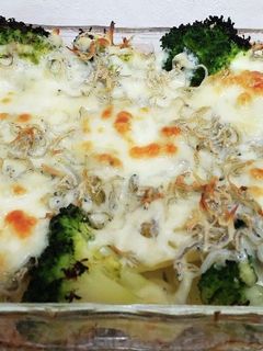 じゃがいもとシラスのチーズ焼き-レシピのメイン写真