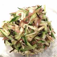 รูปของ さっぱり★鳥ささみと茗荷胡瓜の塩昆布和え