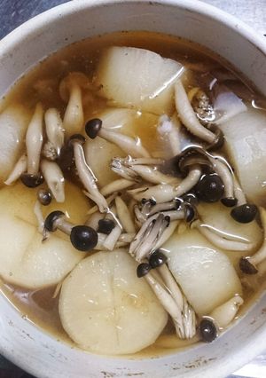 シンプル！大根としめじの煮物-レシピのメイン写真