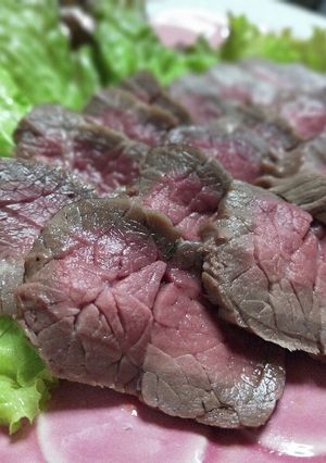 準備するのは塩だけローストビーフ♪-レシピのメイン写真