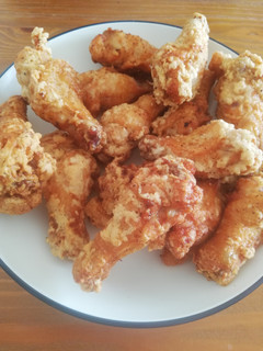粉末鶏ガラでカリジュワ骨付きチキン-レシピのメイン写真