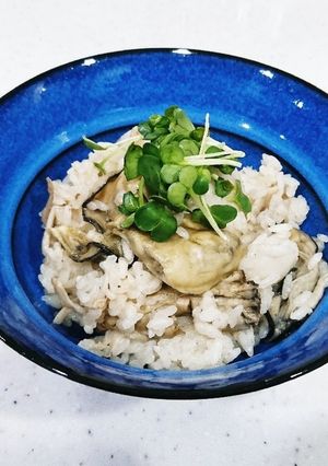 簡単☆炊くだけ♫カキの炊き込みご飯♪-レシピのメイン写真