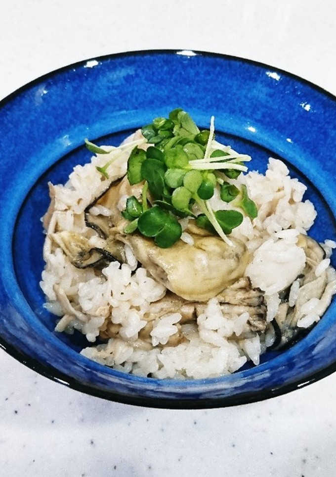 簡単☆炊くだけ♫カキの炊き込みご飯♪-レシピのメイン写真