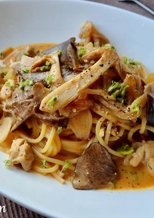鶏と茸のカレー風味トマトクリームパスタ-レシピのメイン写真